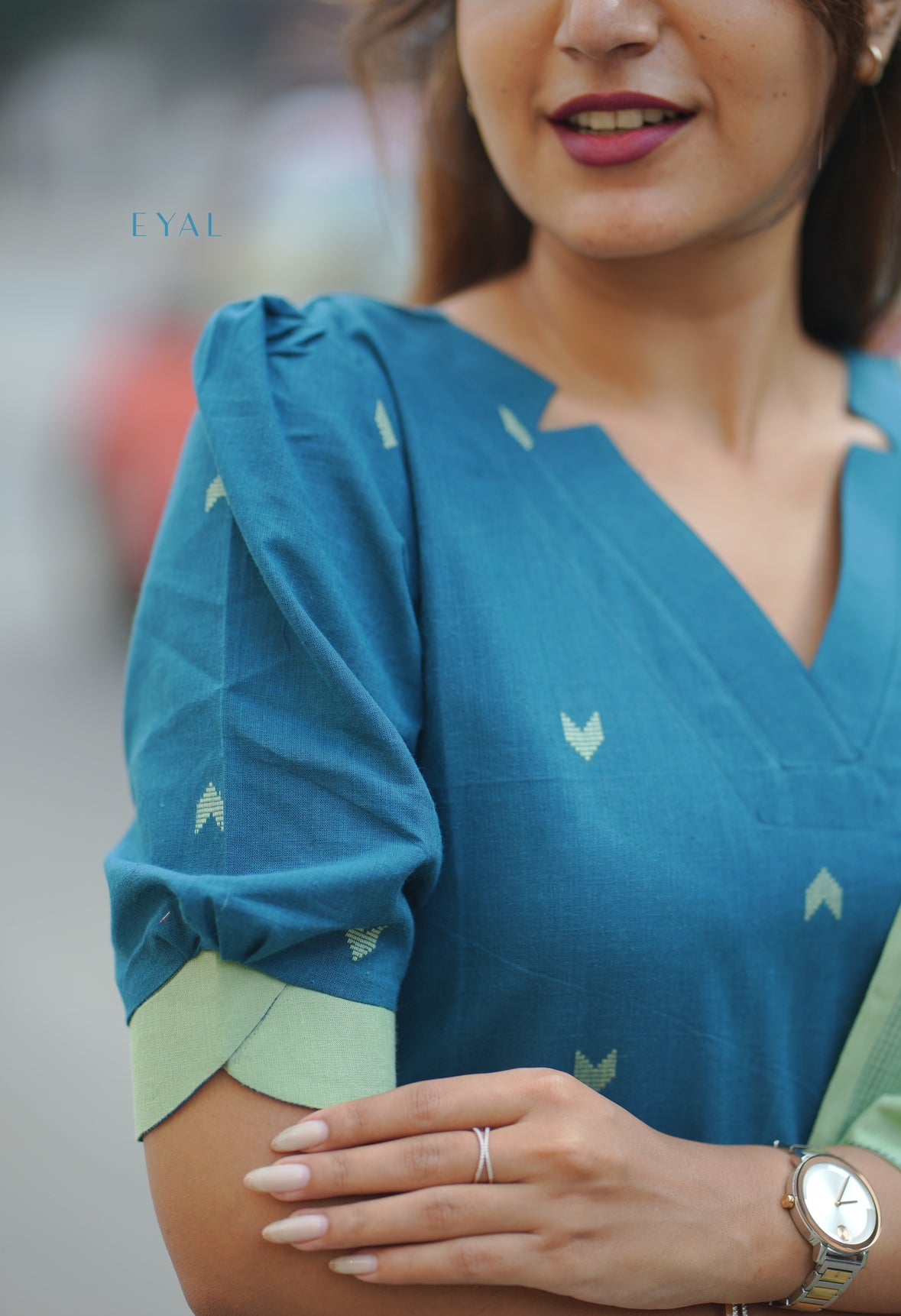 Teal and leaf - 1527