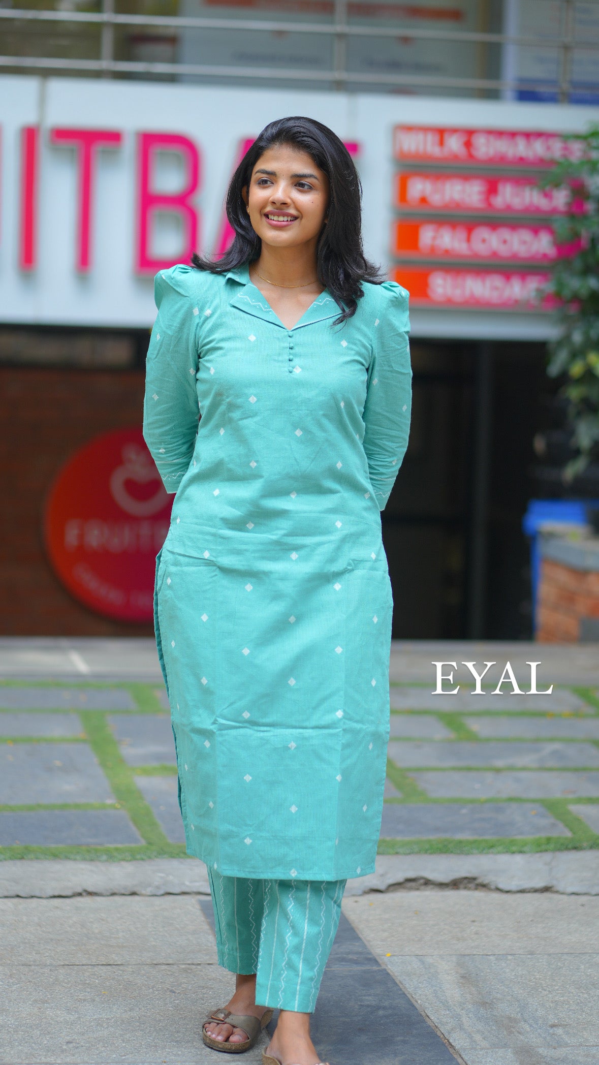 Minted - 1537