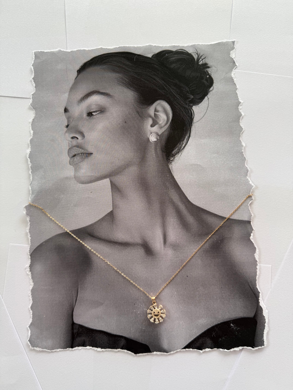 Elara Sun chain