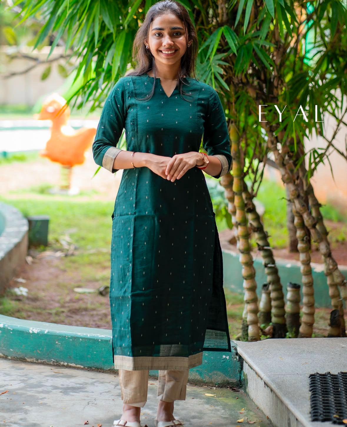 Green raw silk kurta suit -1317