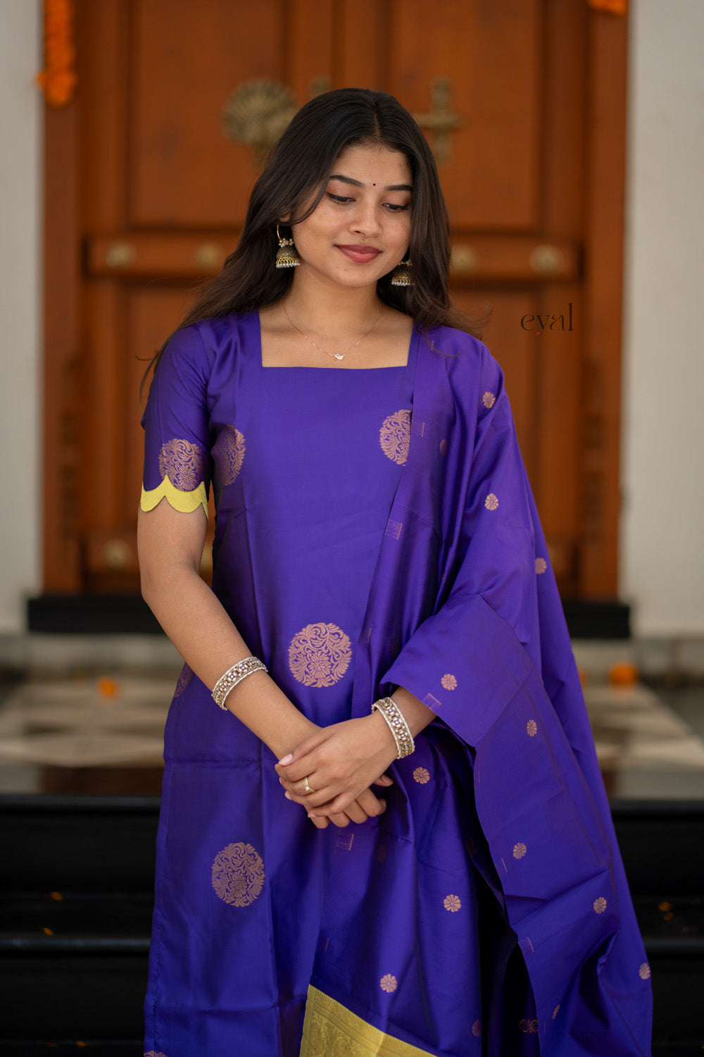 Dhriya