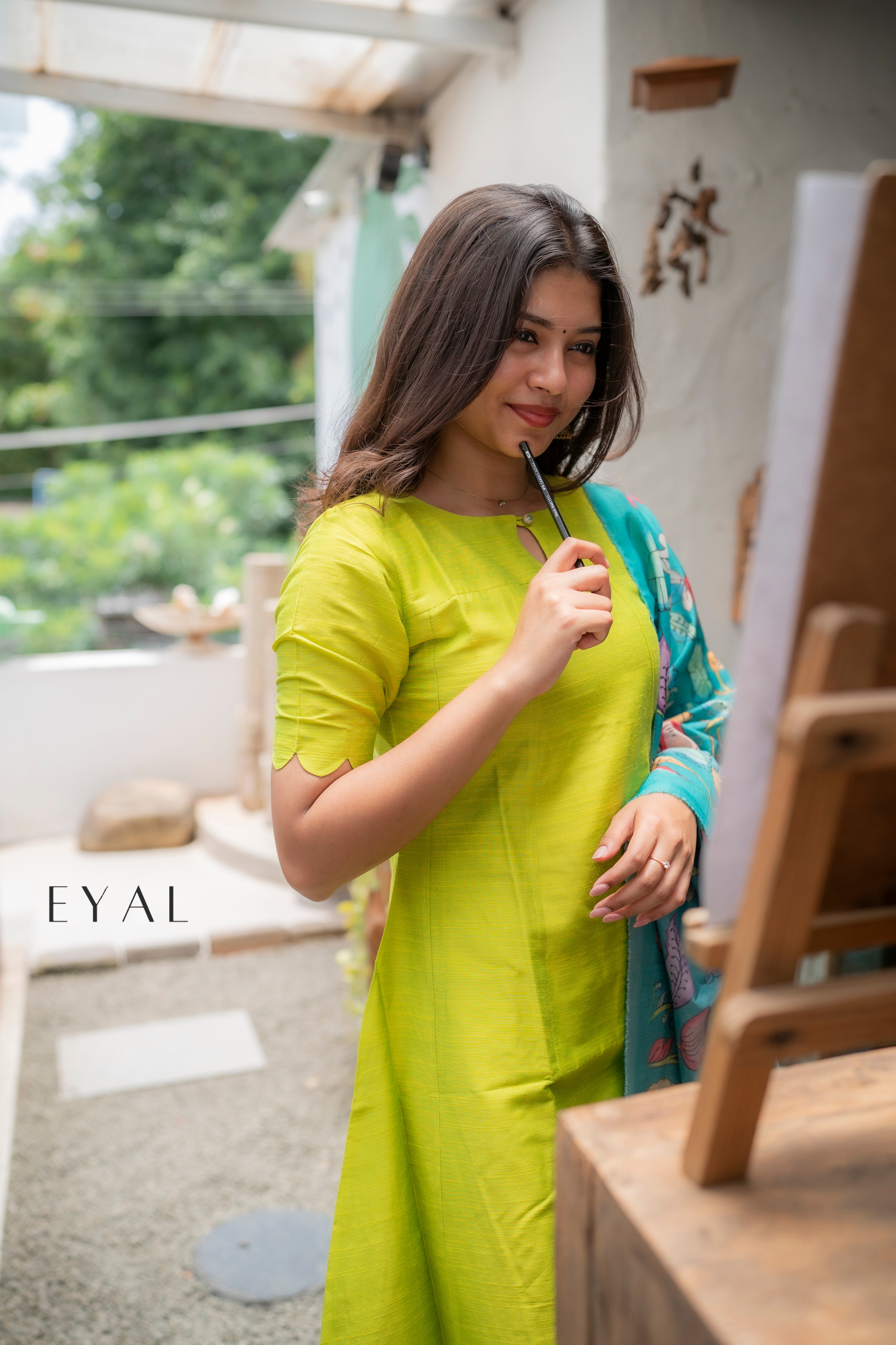 Lily - 1567