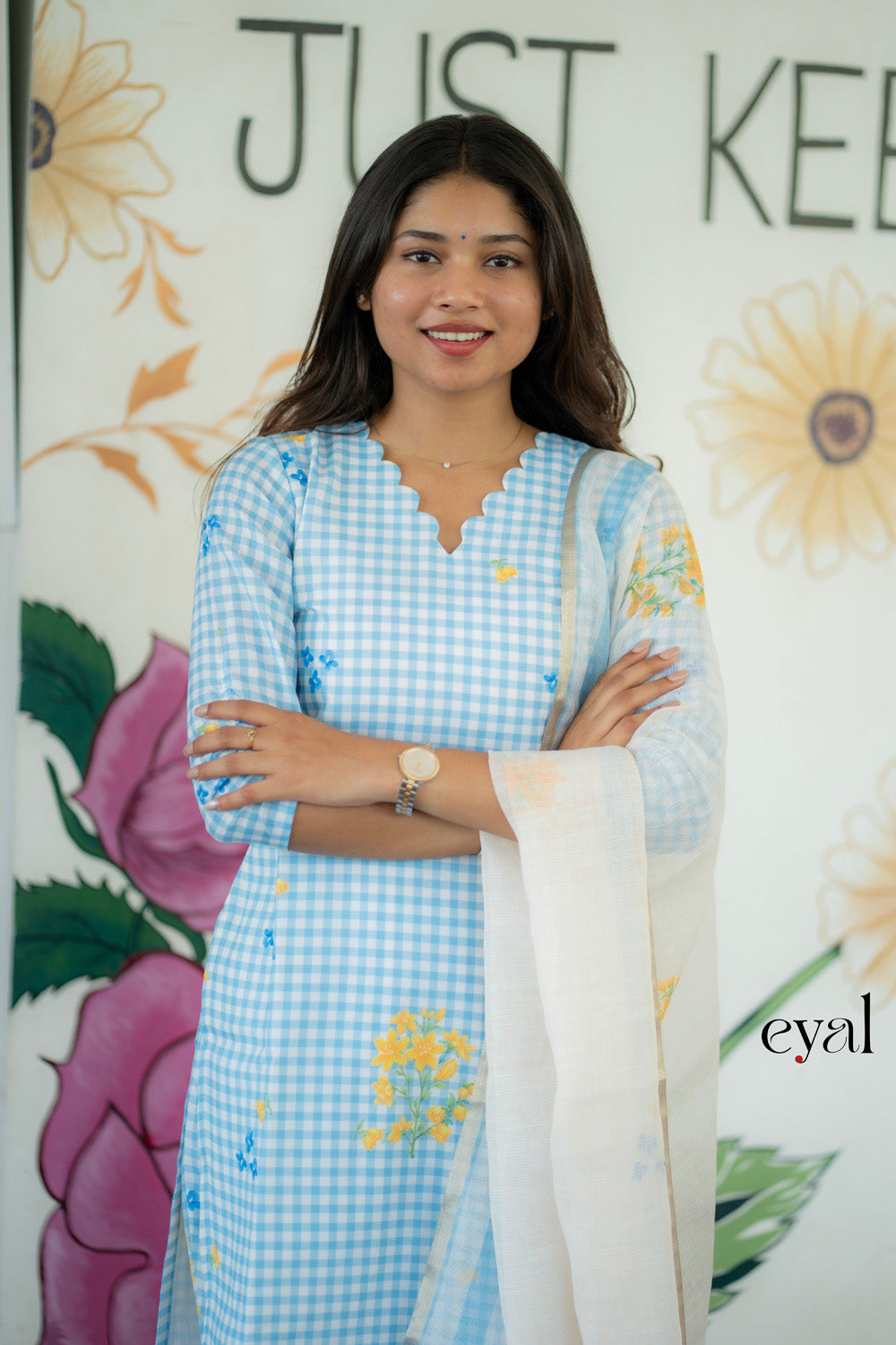 Daisy Whisper linen kurta suit