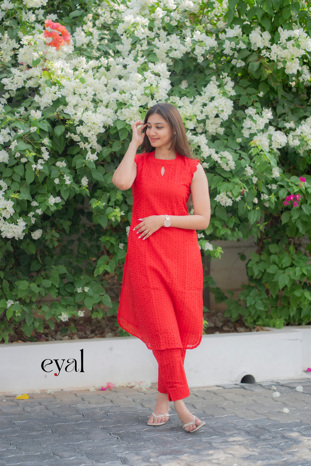 Red mood only hakoba kurta set