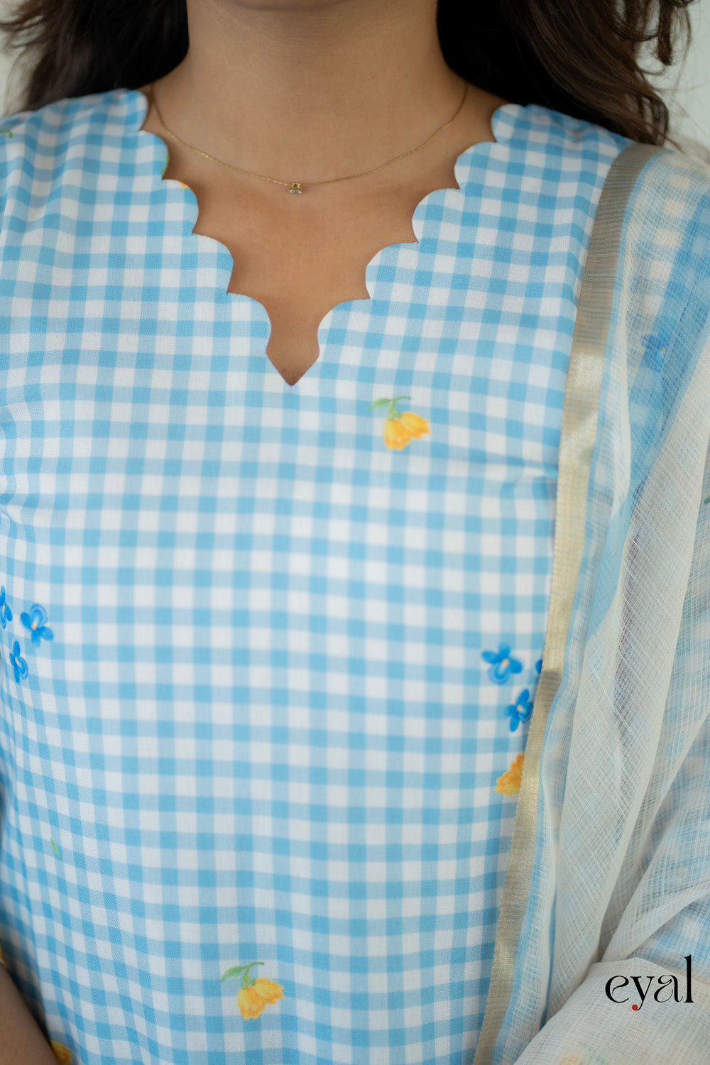 Daisy Whisper linen kurta suit