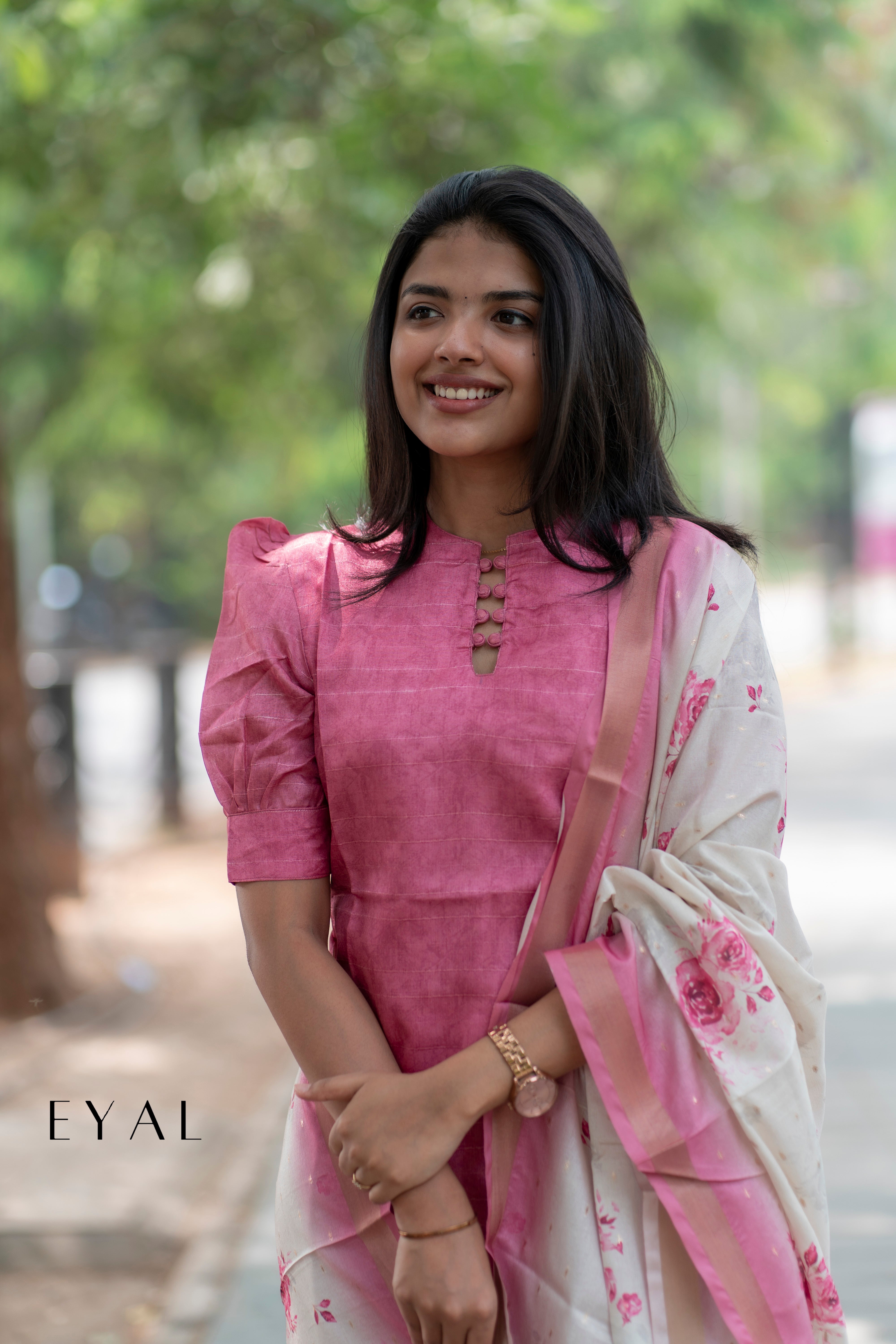 Pink zari kurti with contrast duppatta -1402