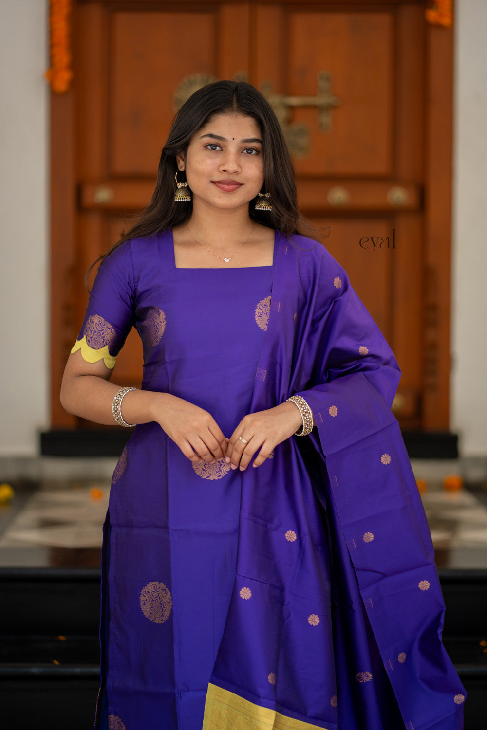 Dhriya