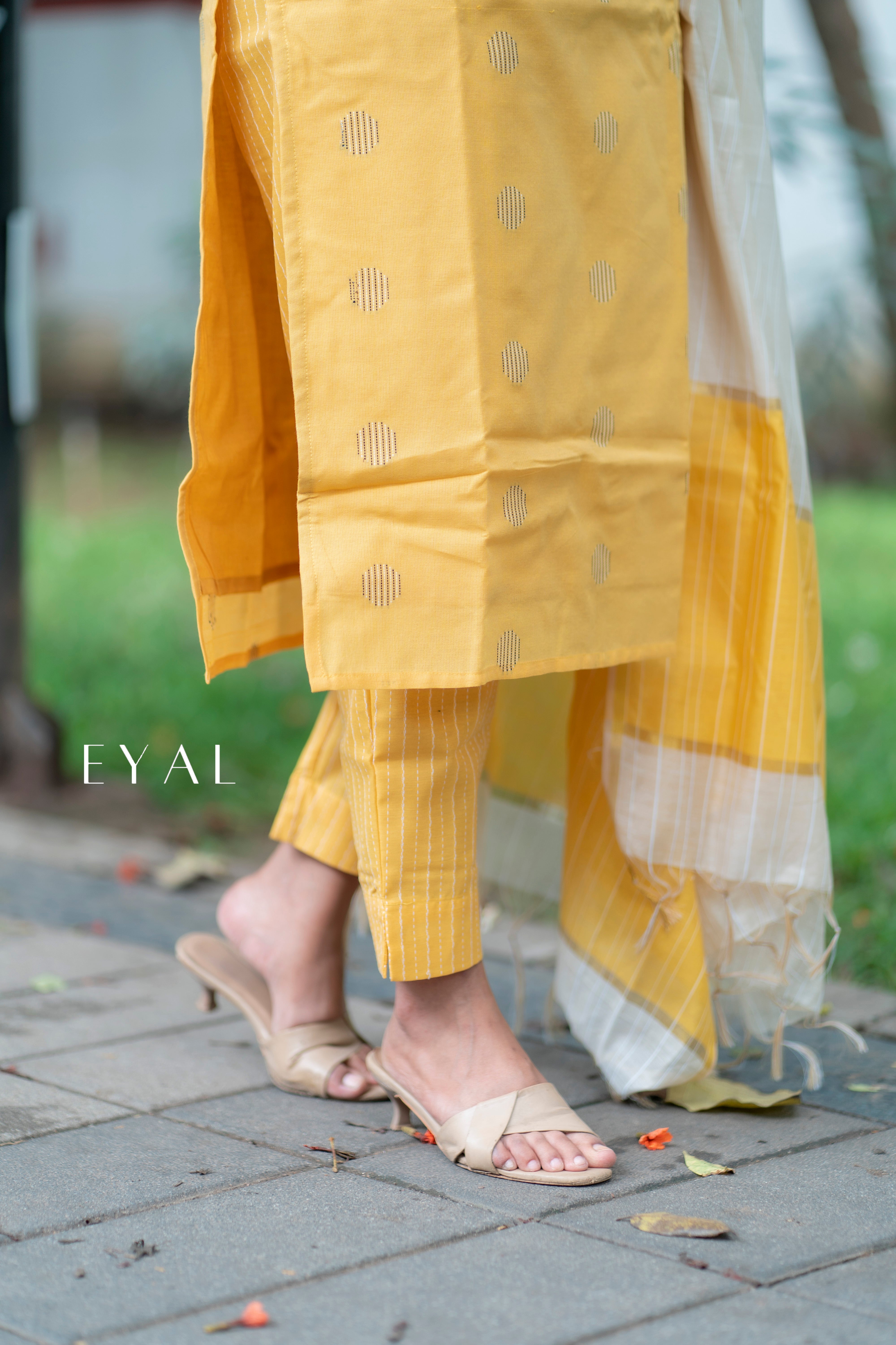 Yellow raw silk suit   - 1397