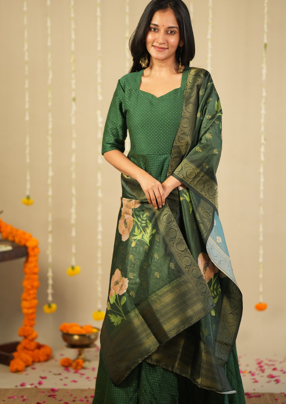 Green sequins gown - 1369