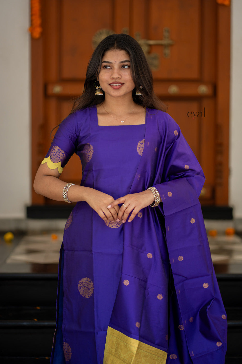 Dhriya