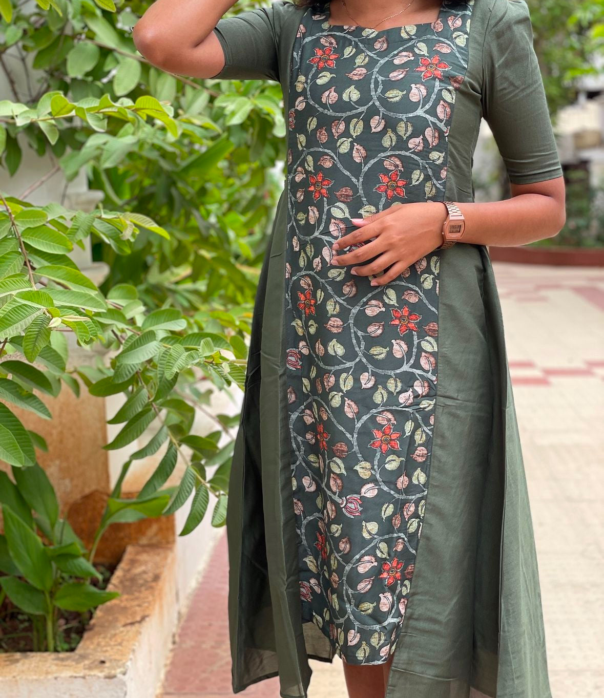 Plain green silk georgette with semi tussar kalamkari print - 799