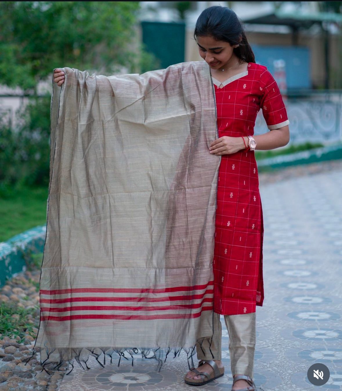 Red checked raw silk kurta set -1389