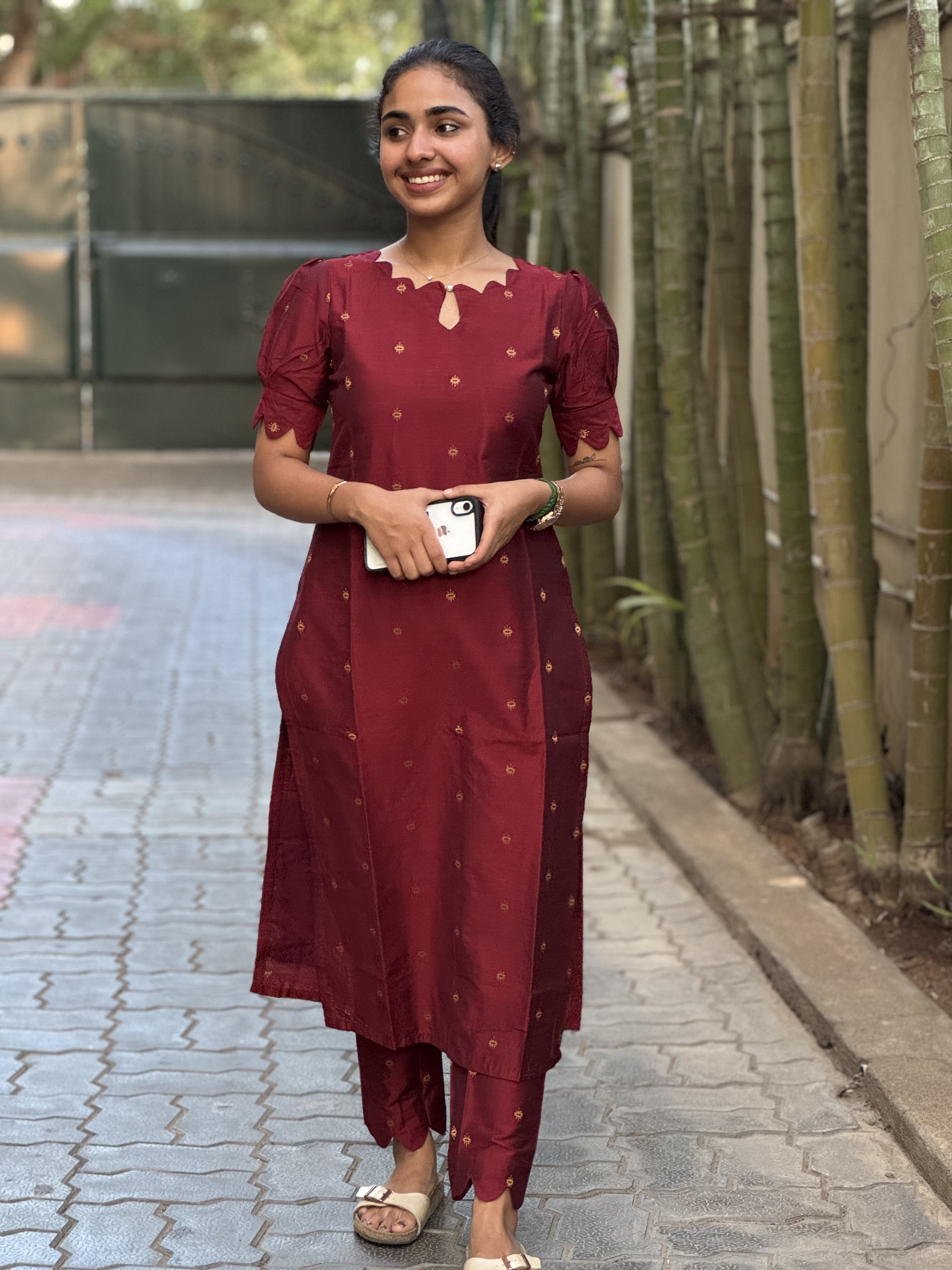 Maroon raw silk kurta set-1337